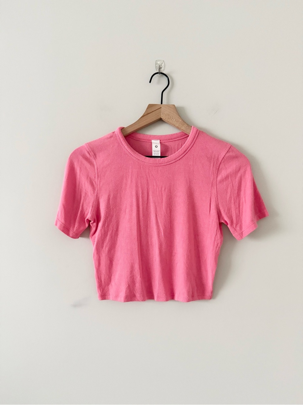 Lululemon Ribbed Knit Classic Crewneck Crop Short Sleeve Tee - Pink Size 6